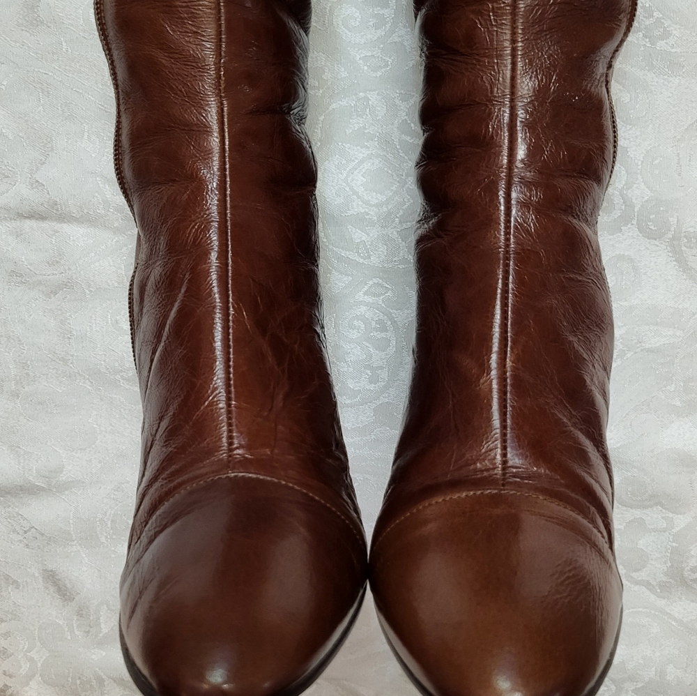 Women's Tall Brown Leather Heeled Boots - Picture 8 of 16